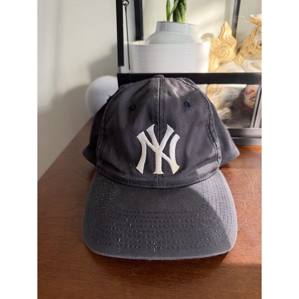 Vintage New York Yankees Hat Cap SnapBack Blue Logo Twins Enterprise 90s